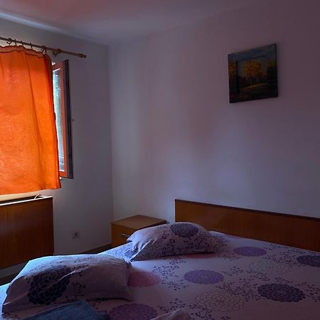 Вилла Quiet Garden 1St Floor Бухарест Экстерьер фото
