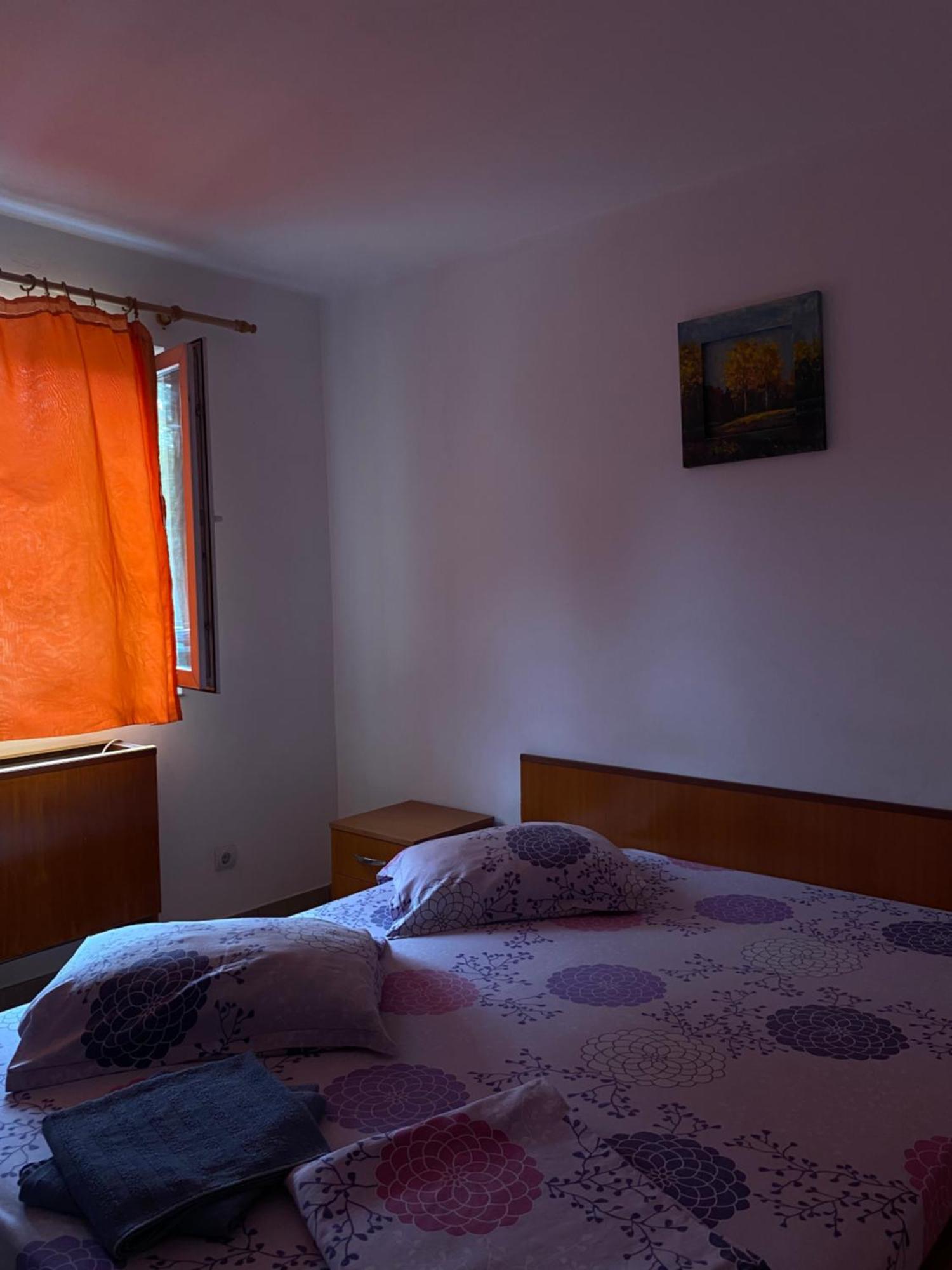 Вилла Quiet Garden 1St Floor Бухарест Экстерьер фото